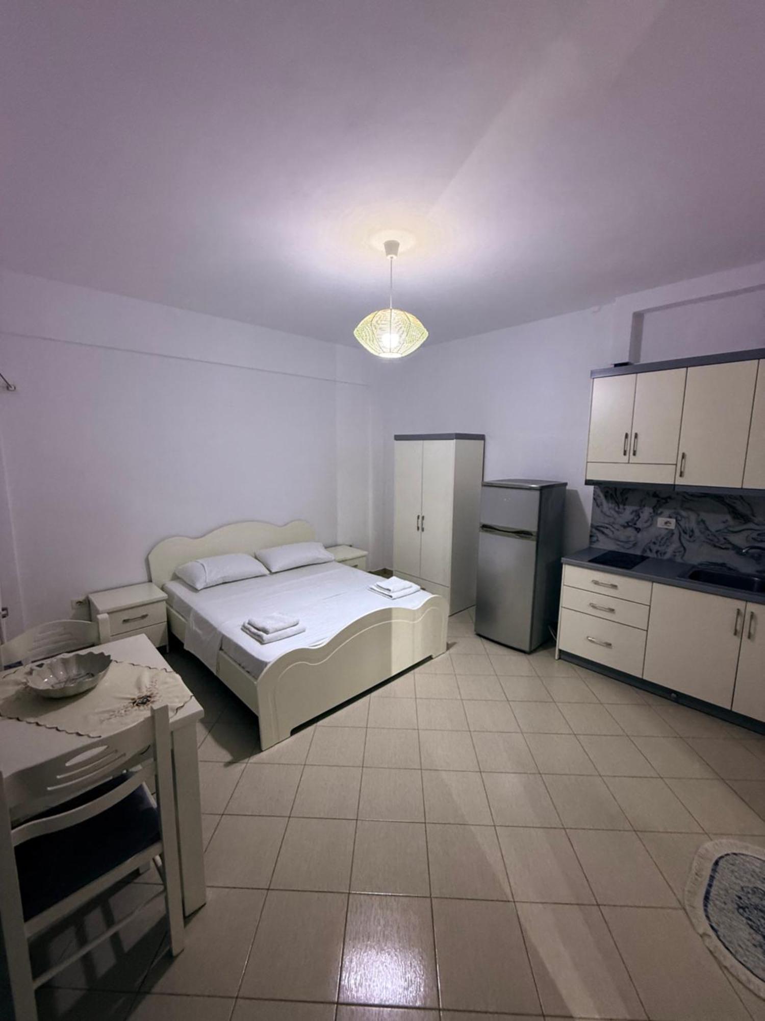 Amar Apartments Sarandë Exterior foto