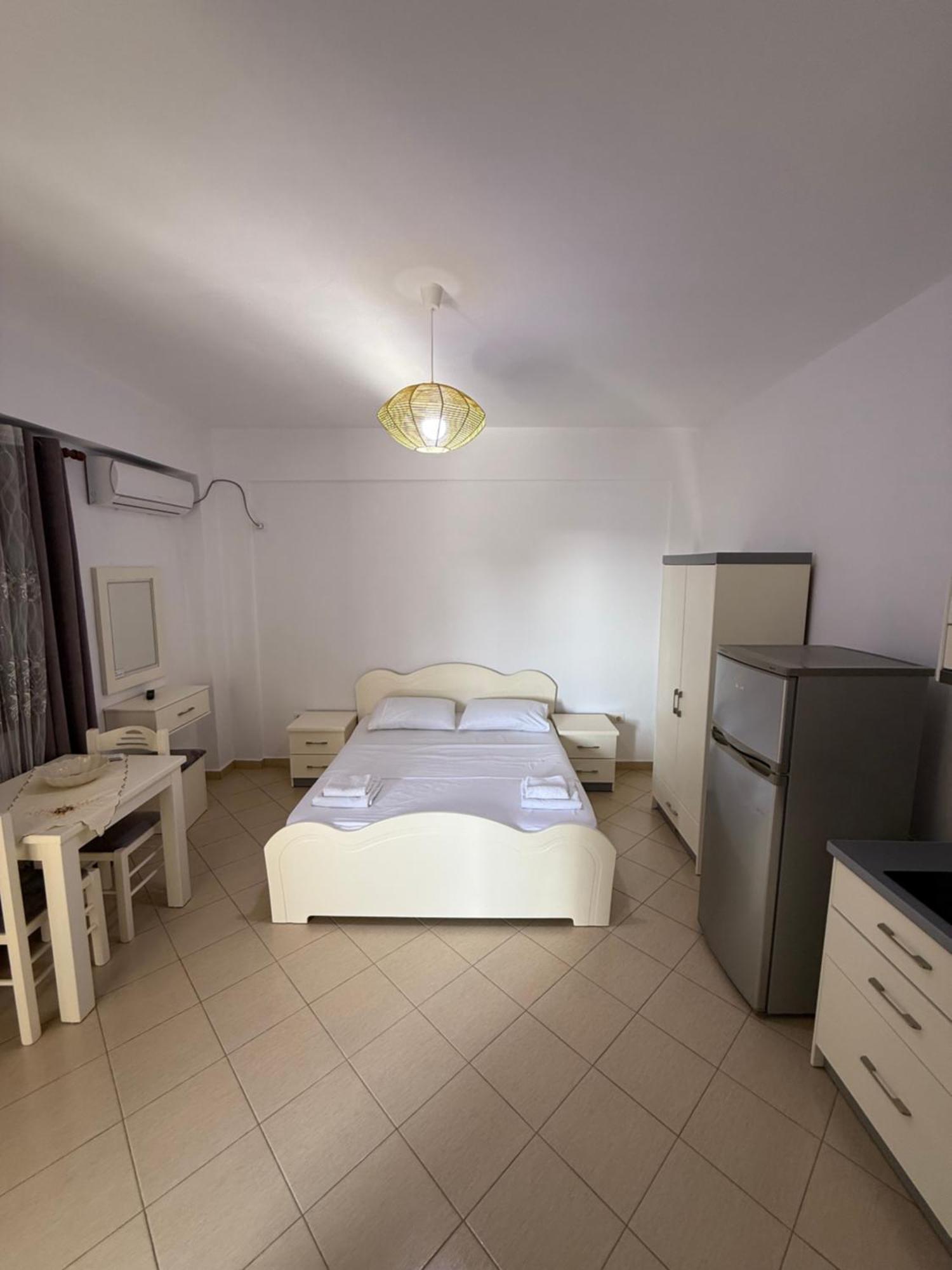 Amar Apartments Sarandë Exterior foto