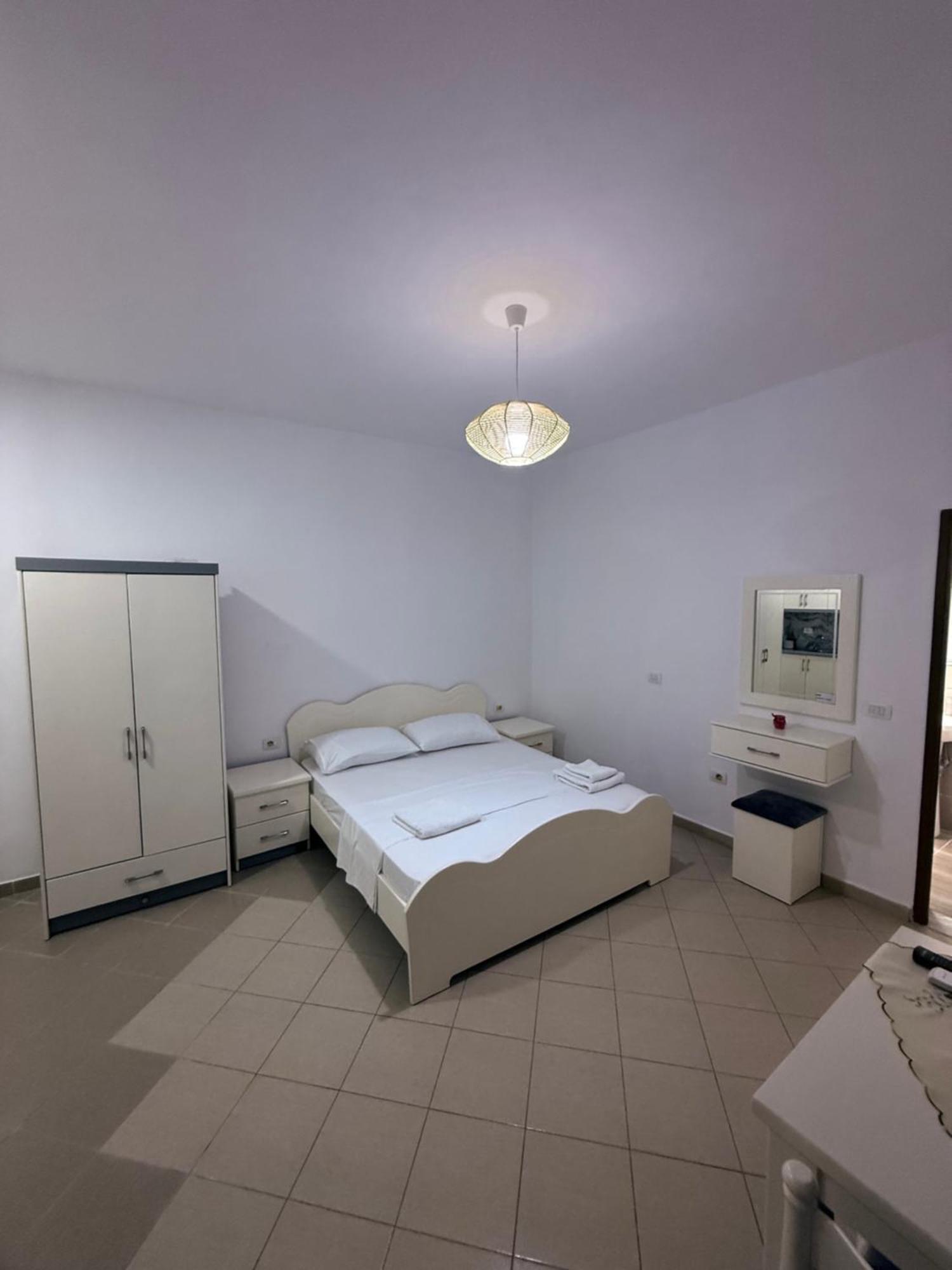 Amar Apartments Sarandë Exterior foto